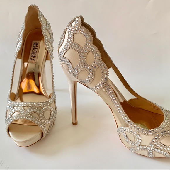 badgley mischka witney embellished peep toe pump